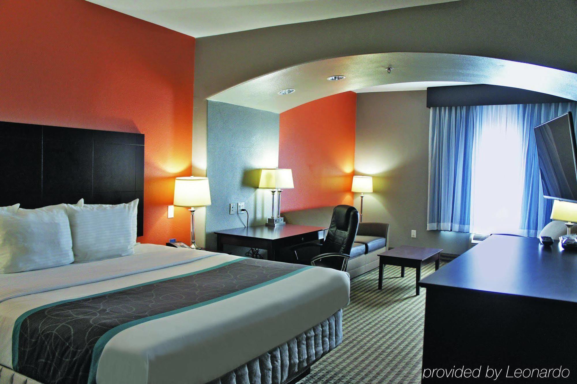 Отель La Quinta By Wyndham Houston Iah Bush Intl Airport E Хамбл Экстерьер фото